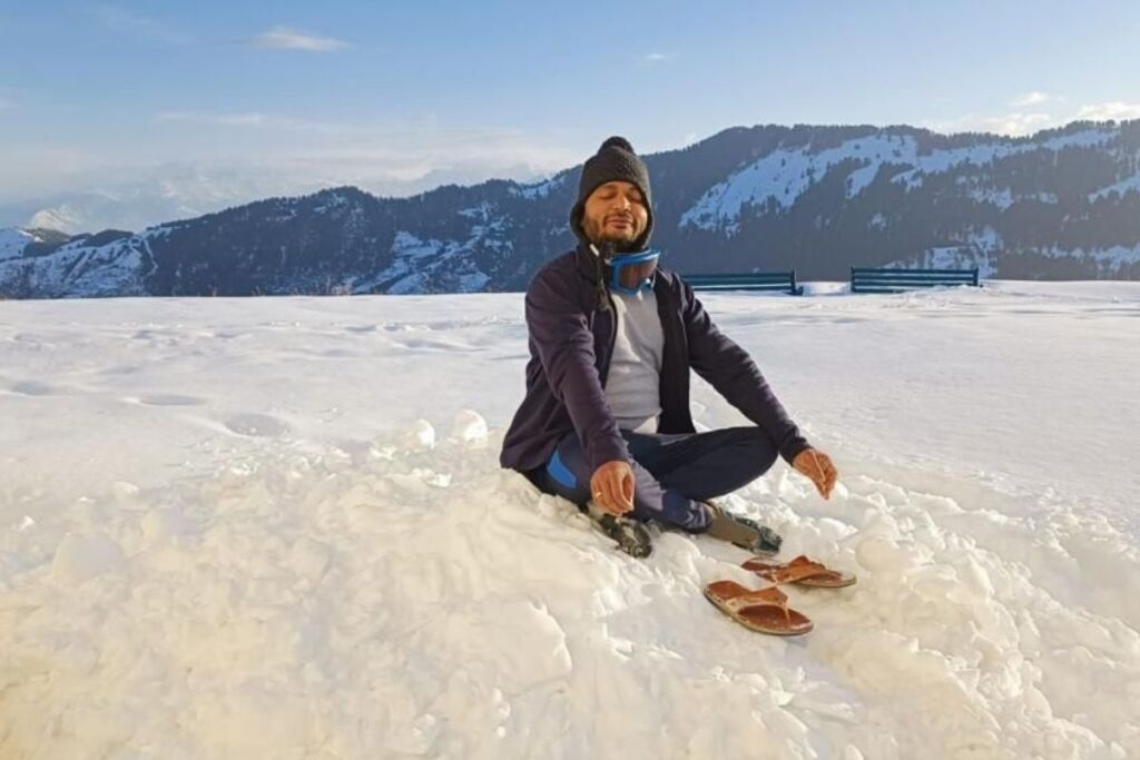 ODIA CA. Sudhir Kumar Dash successfully summits Mount Parashar in Himachal Pradesh, India